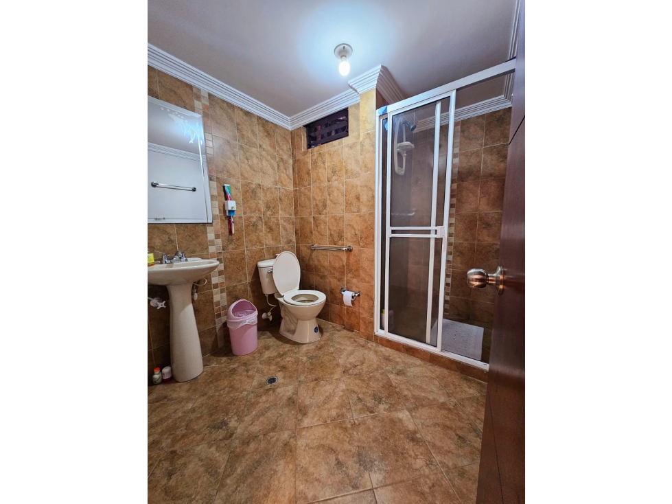 APARTAMENTO EN VENTA SECTOR ALMERIA — foto 5