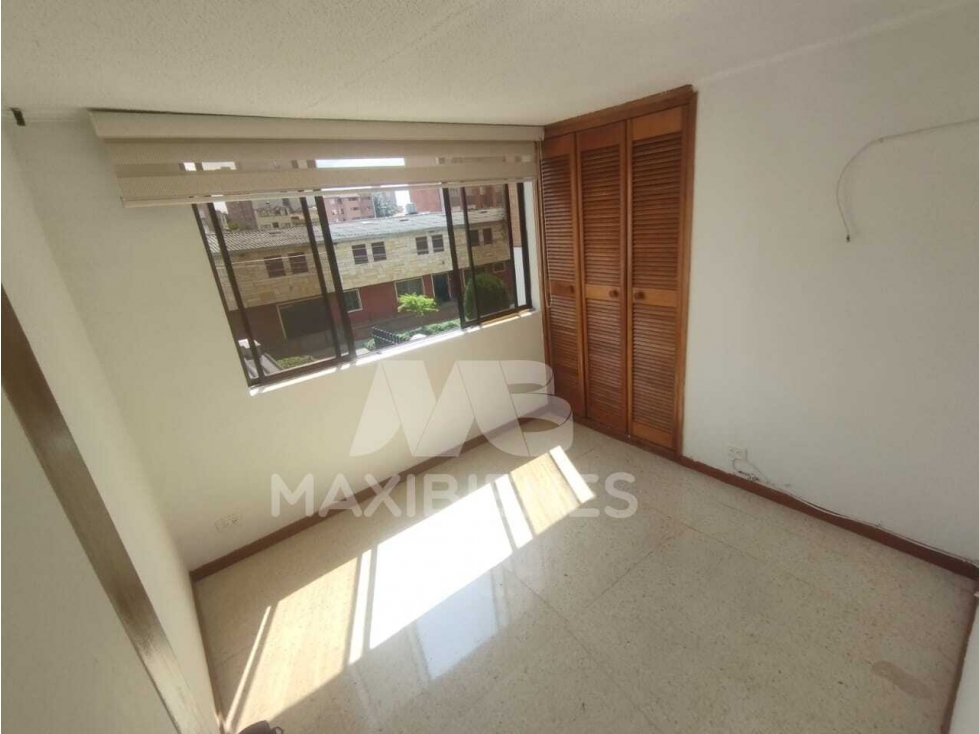 APARTAMENTO EN ARRIENDO SECTOR LA CASTELLANA,MEDELLIN — foto 3