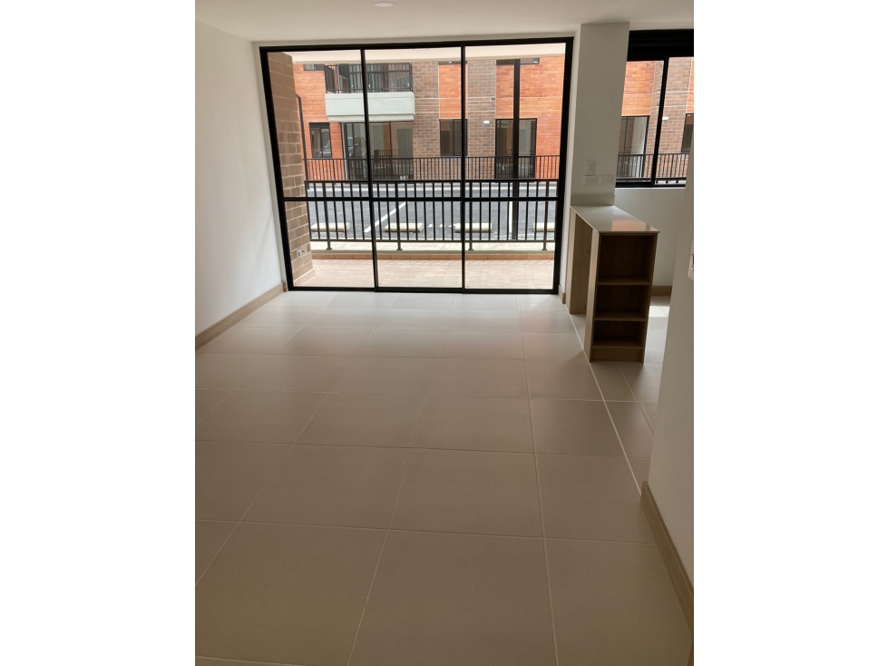 APARTAMENTO EN VENTA SECTOR LA CEJA — foto 3