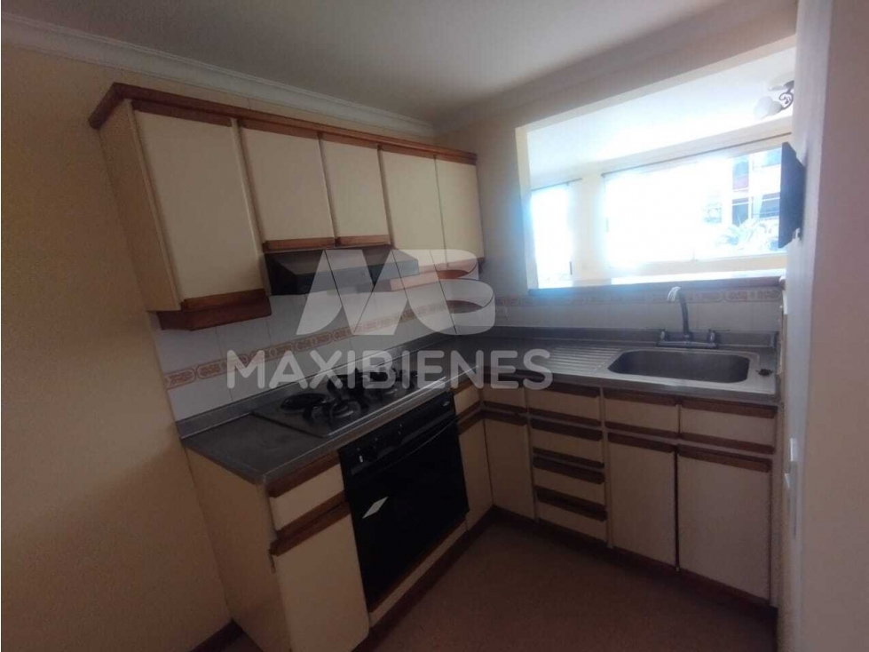 APARTAMENTO EN ARRIENDO SECTOR LAURELES — foto 3