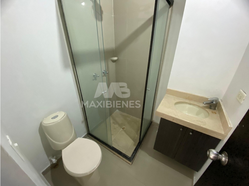 APARTAMENTO EN ARRIENDO SECTOR BARRIO CRISTOBAL — foto 3