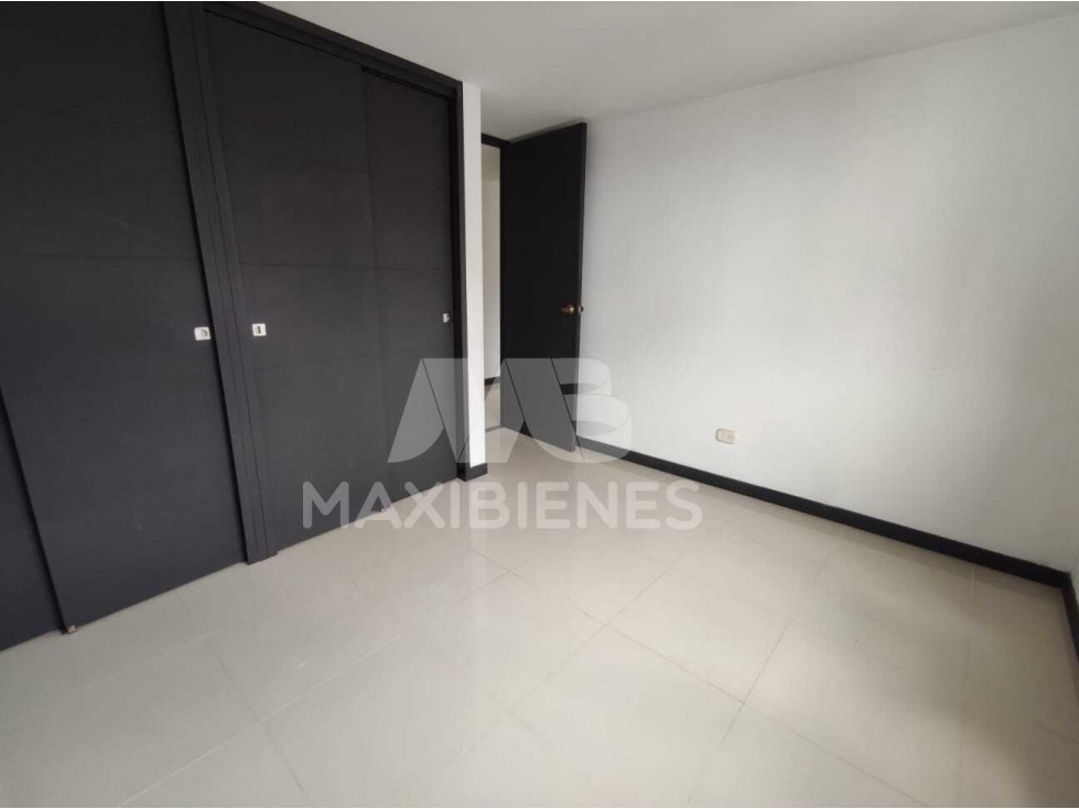 APARTAMENTO EN ARRIENDO SECTOR LAURELES — foto 3