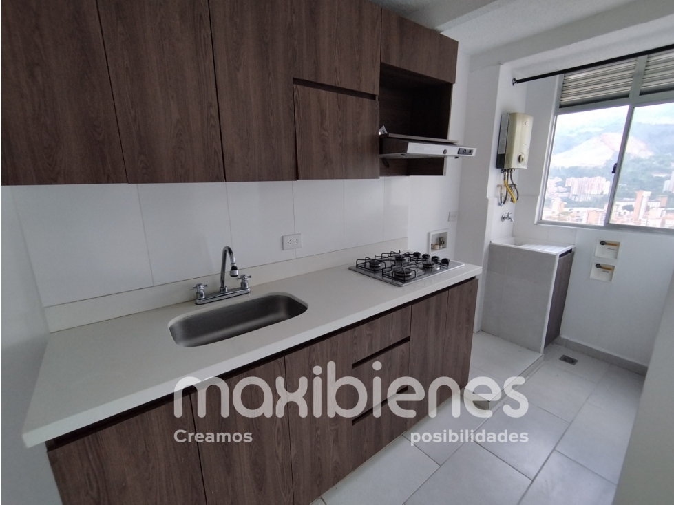SE ARRIENDA APARTAMENTO EN SANTA ANA BELLO.