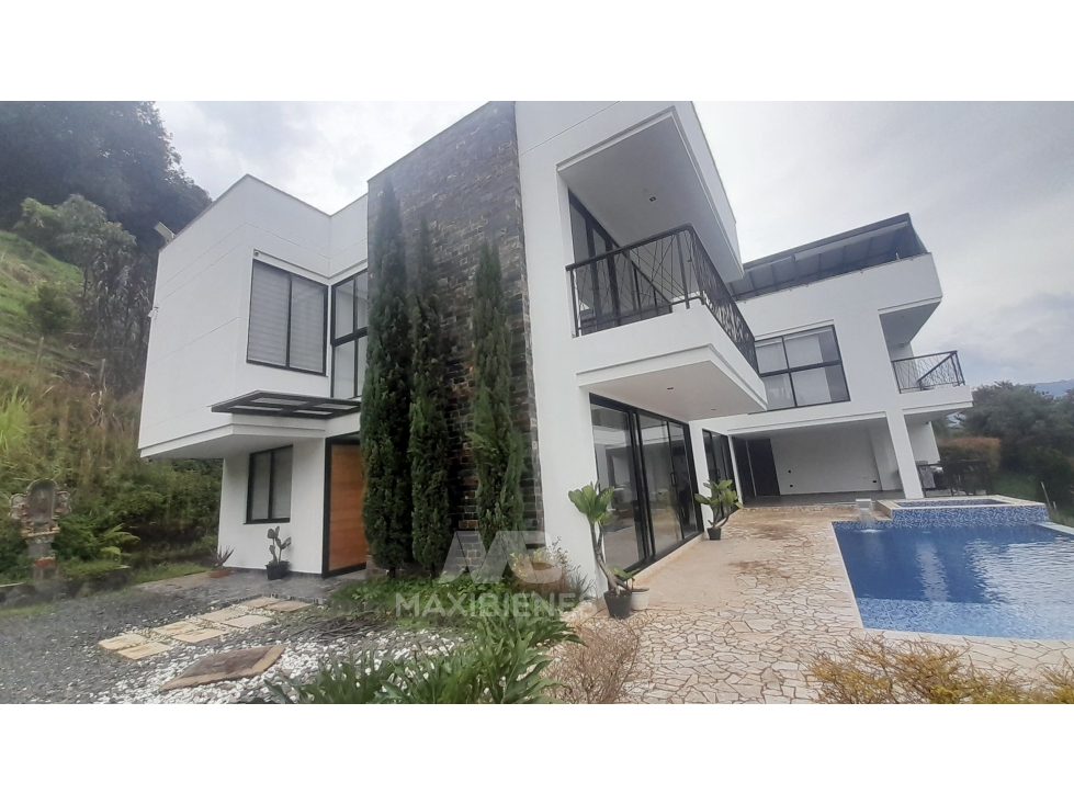 FINCA DISPONIBLE PARA ARRIENDO UBICADO EN COPACABANA