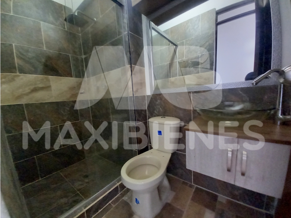 APARTAMENTO EN ARRIENDO EN EL SECTOR DE SANTA LUCIA — foto 4