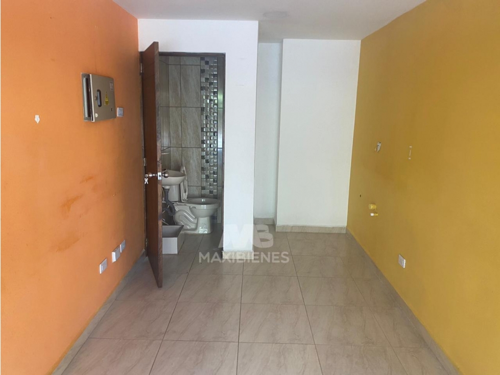 LOCAL PARA ARRIENDO UBICADO EN BELLO - 4