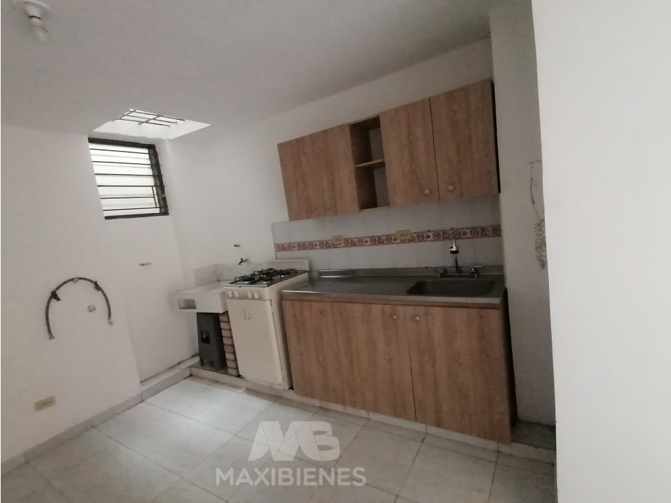 APARTAMENTO PARA ARRIENDO UBICADO EN BELLO — foto 2