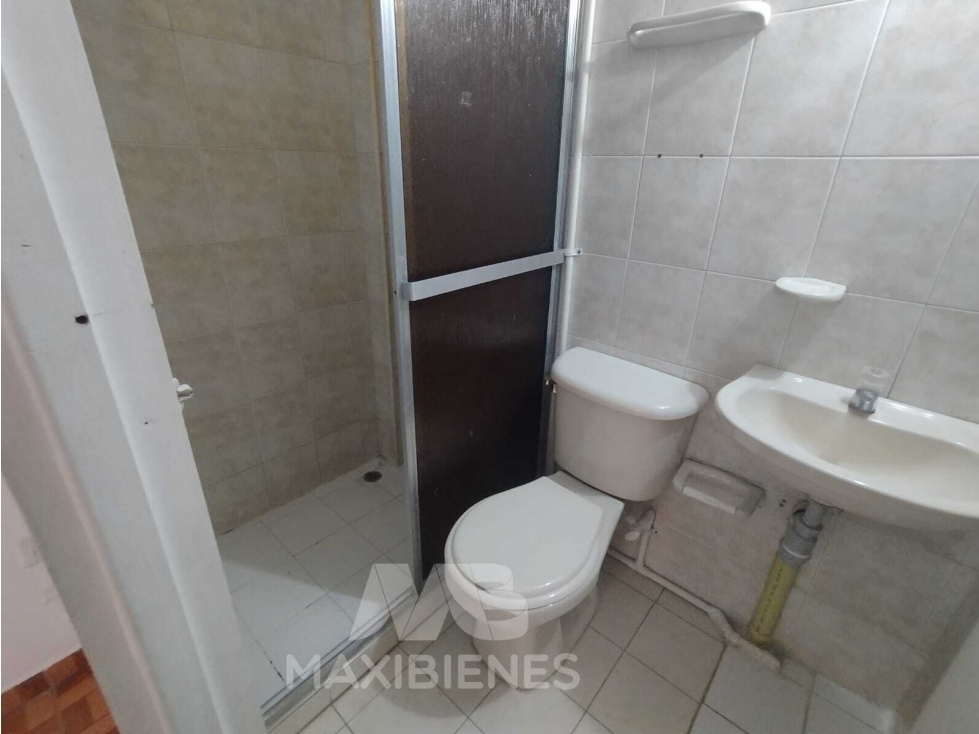 LOCAL PARA ARRIENDO UBICADO EN BELLO - 5