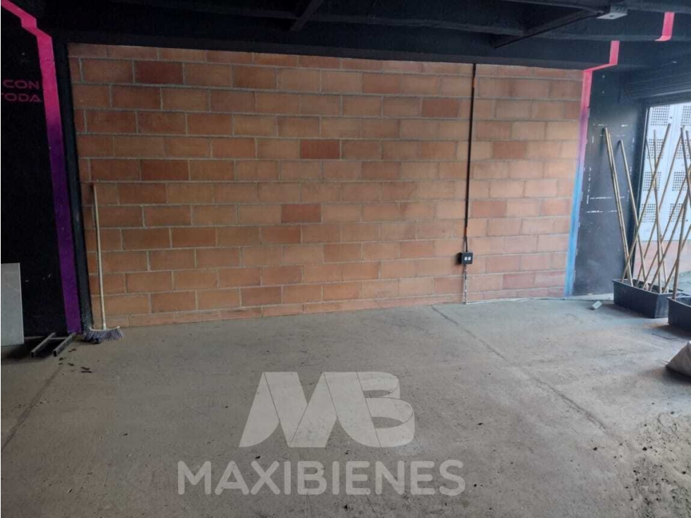 LOCAL PARA ARRIENDO UBICADO EN BELLO - 4