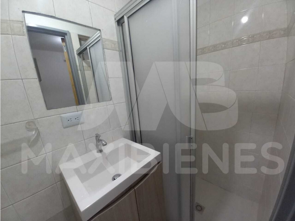 APARTAESTUDIO EN ARRIENDO EN EL SECTOR DE SAN JAVIER — foto 2