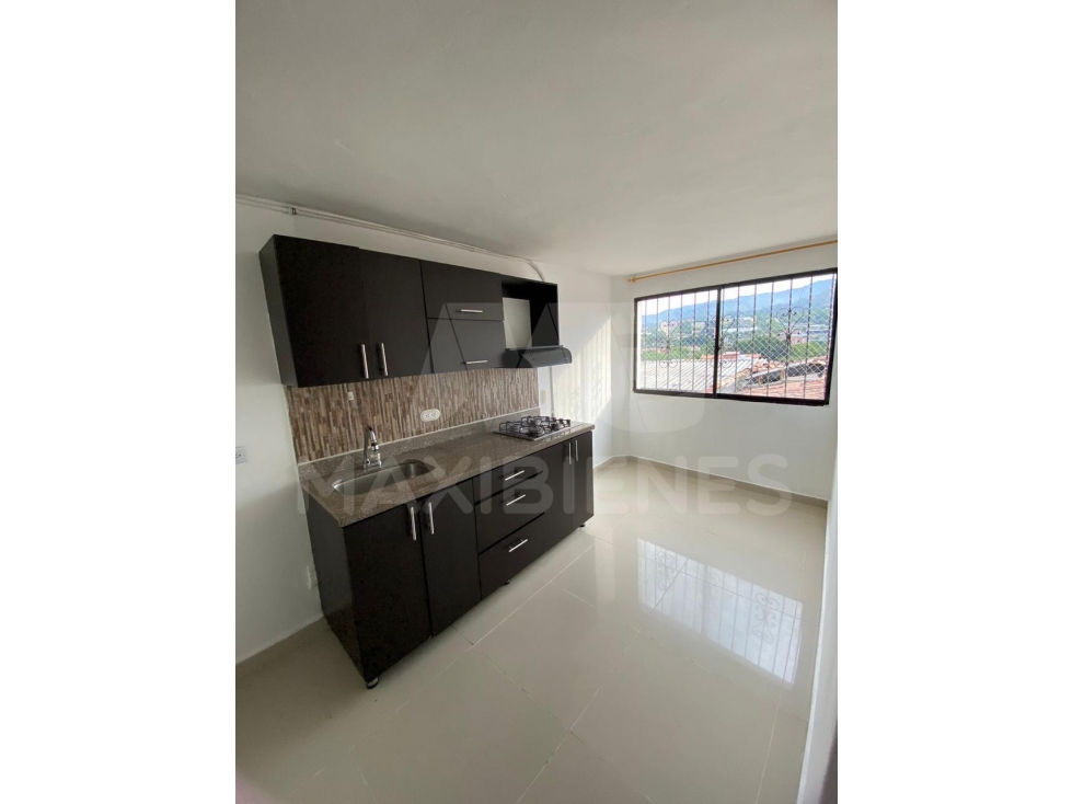APARTAESTUDIO EN ARRIENDO EN EL SECTOR DE SAN JAVIER — foto 3