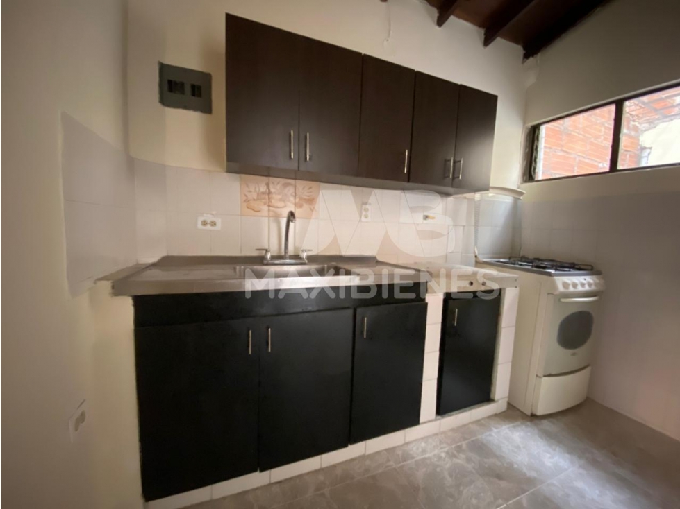 CASA EN ARRIENDO ITAGUI / VILLA LIA — foto 2