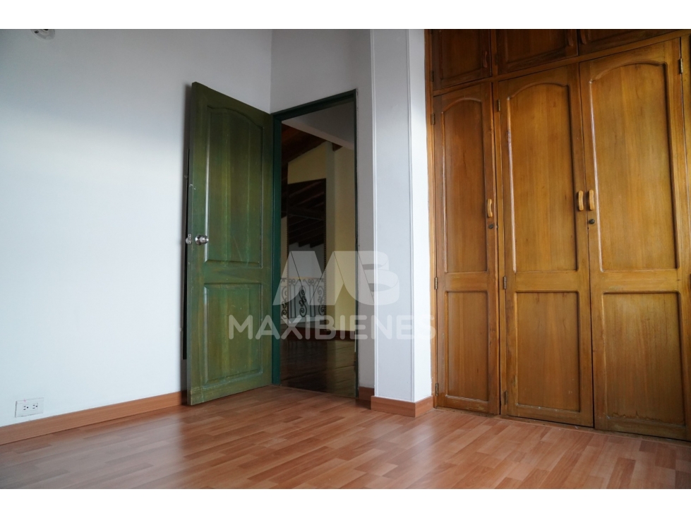 APARTAMENTO EN ARRIENDO SECTOR LOS OLIVOS, MEDELLIN — foto 4