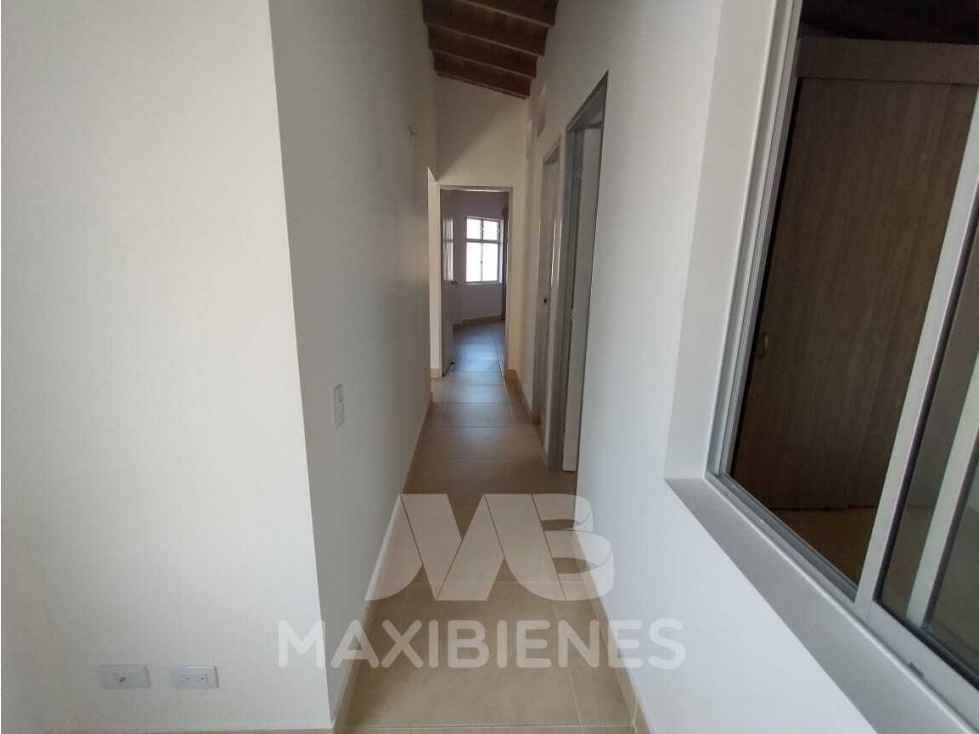 SE VENDE APARTAMENTO EN CASTILLA — foto 3