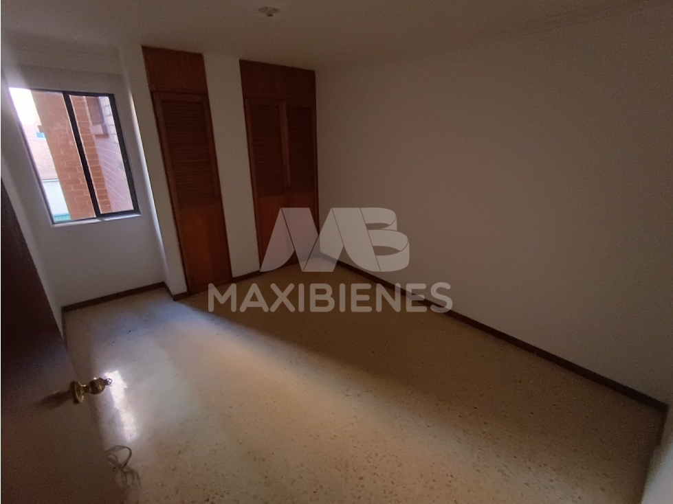 APARTAMENTO EN ARRIENDO SECTOR LAURELES — foto 4
