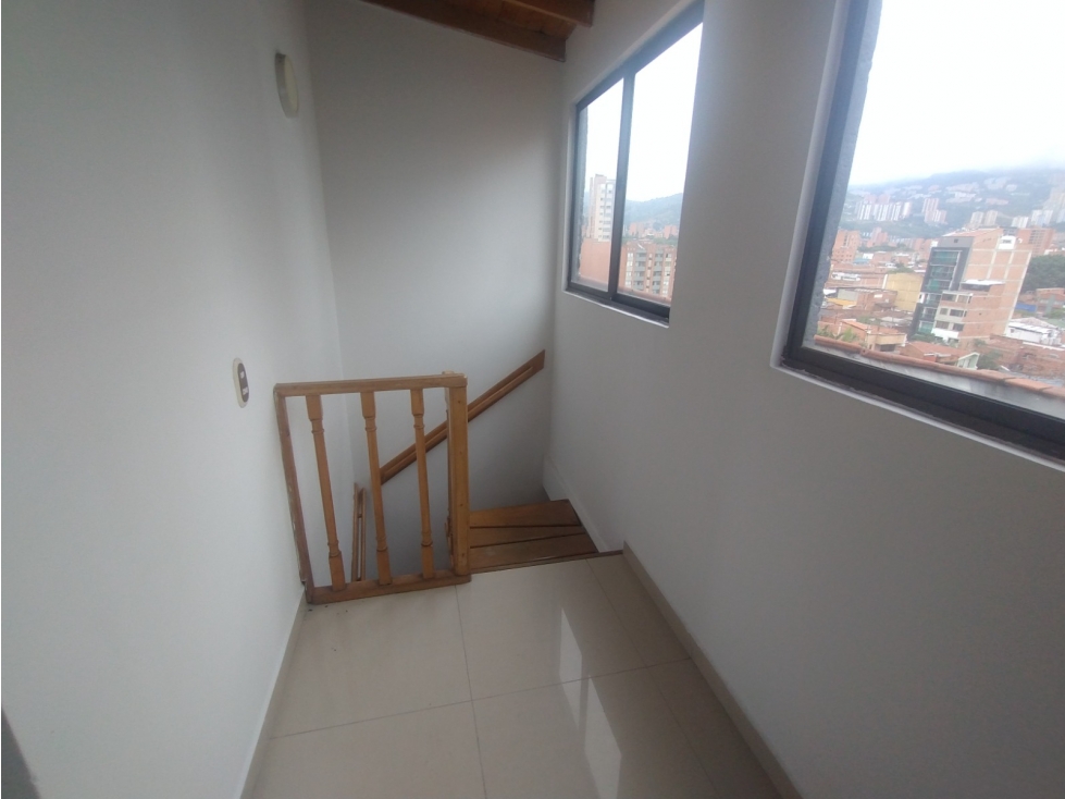 APARTAMENTO EN VENTA SECTOR LAURELES — foto 4