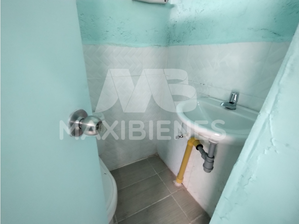 LOCAL EN ARRIENDO SECTOR LAURELES — foto 4