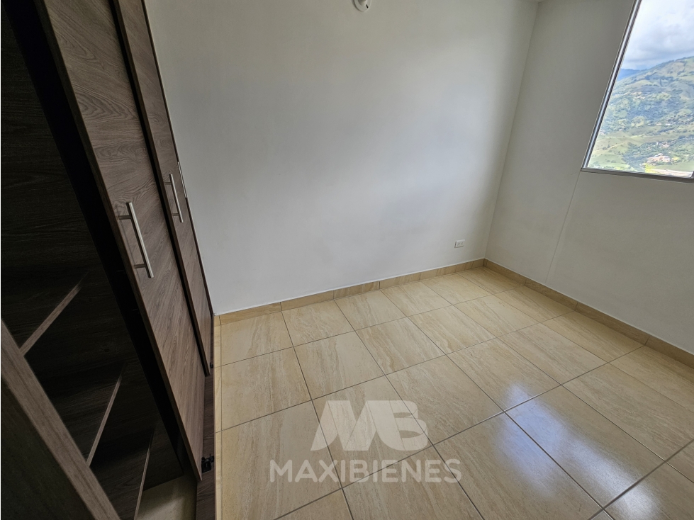 APARTAMENTO PARA ARRIENDO UBICADO EN GIRARDOTA — foto 4