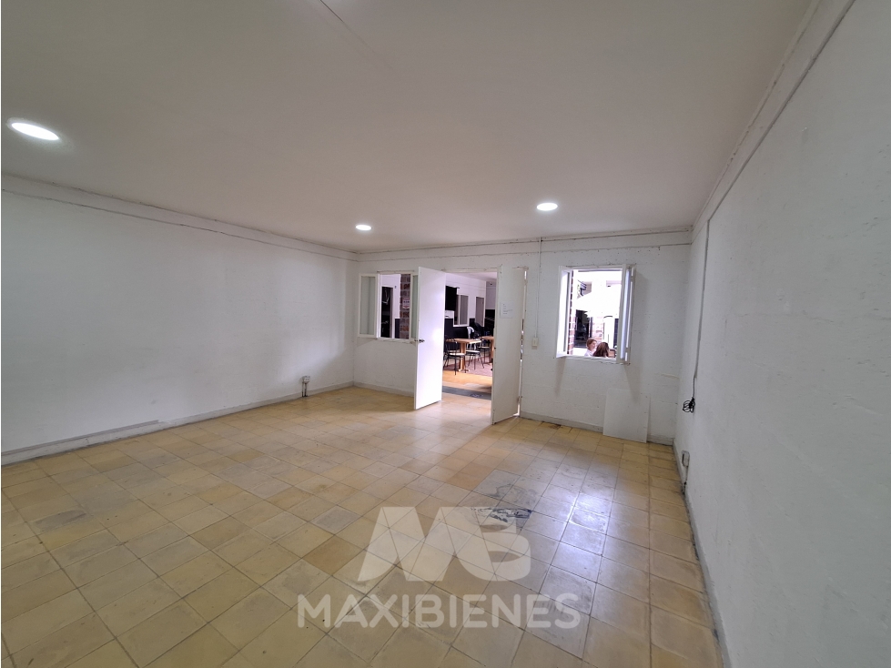 LOCAL PARA ARRIENDO UBICADO EN BARBOSA - 1