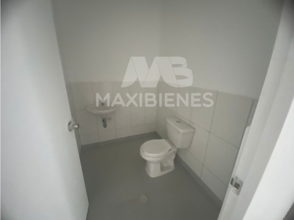 LOCAL EN ARRIENDO SECTOR LAURELES — foto 4