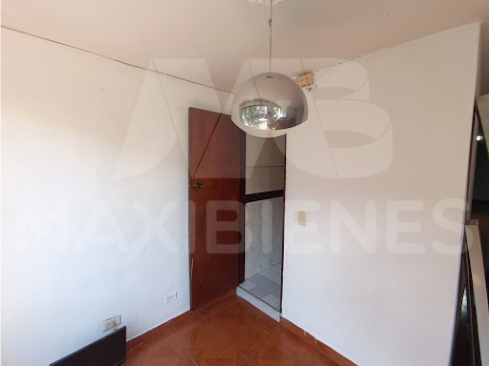 APARTAMENTO EN ARRIENDO EN EL SECTOR DE SANTA LUCIA — foto 4