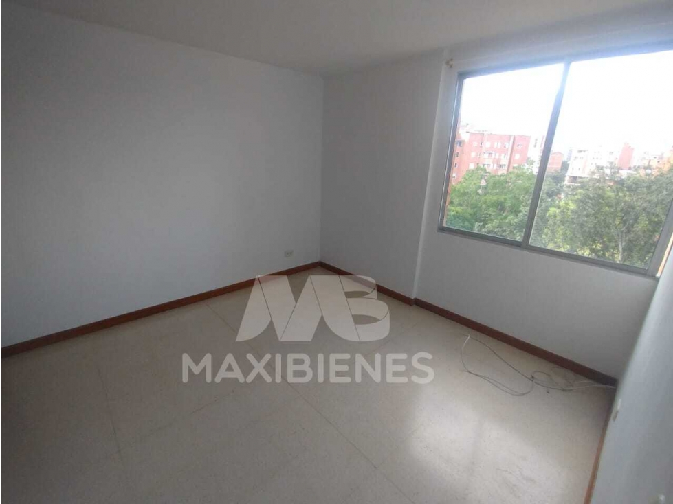 APARTAMENTO EN ARRIENDO LAURELES — foto 4