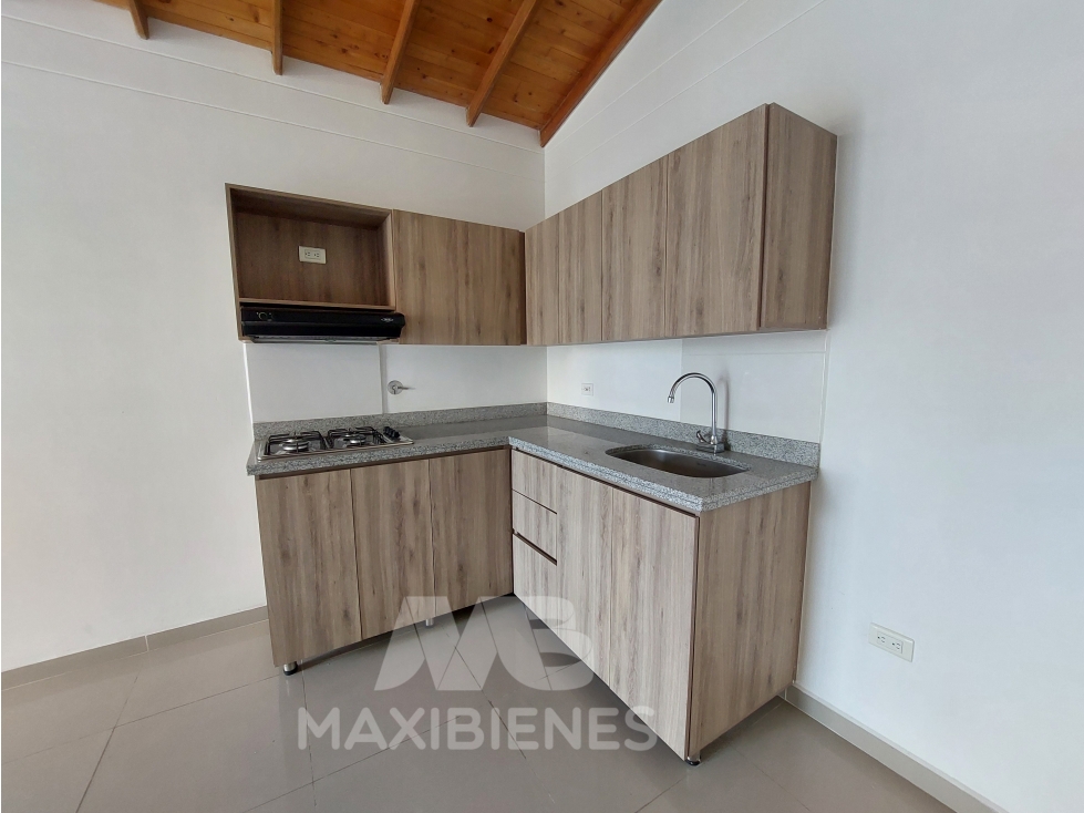 APARTAMENTO PARA ARRIENDO UBICADO EN BELLO — foto 3