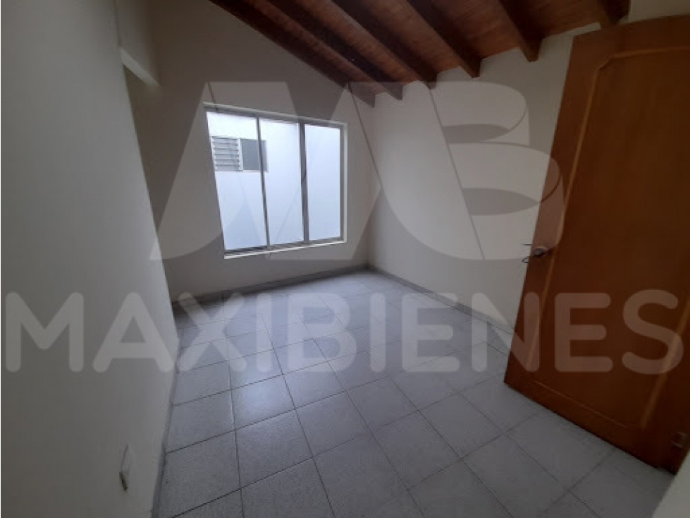 APARTAMENTO EN ARRIENDO EN EL SECTOR DE SAN JAVIER — foto 4