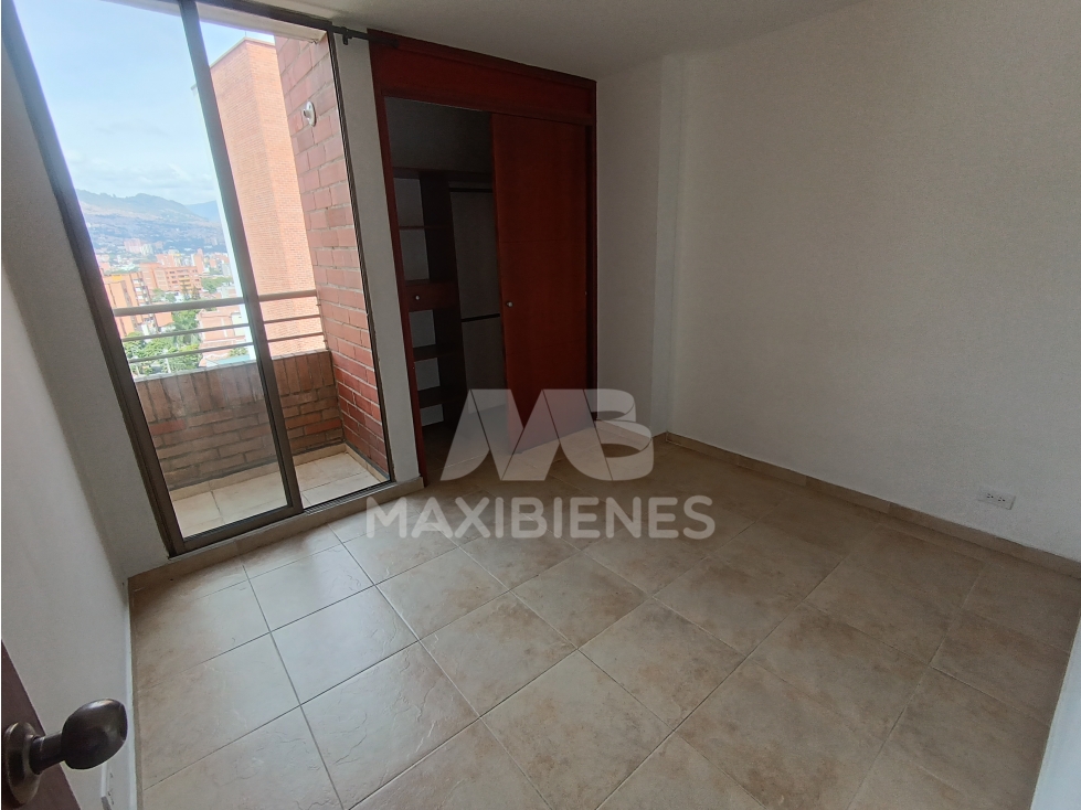APARTAMENTO EN ARRIENDO SECTOR LAURELES, MEDELLIN — foto 4