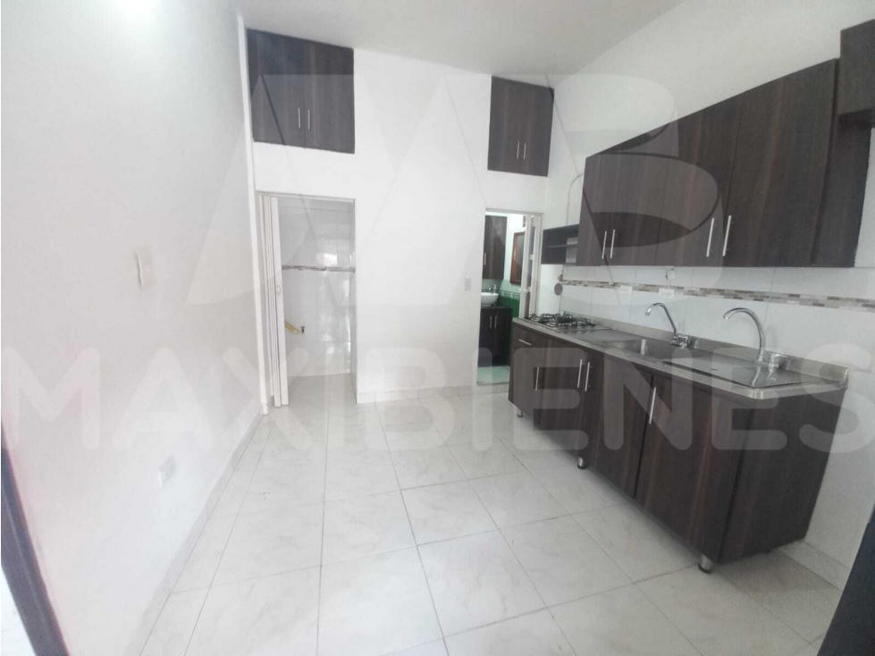 APARTAESTUDIO EN ARRIENDO EN EL SECTOR DE SANTA LUCIA — foto 4