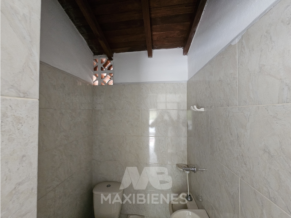 LOCAL PARA ARRIENDO UBICADO EN GIRARDOTA - 4