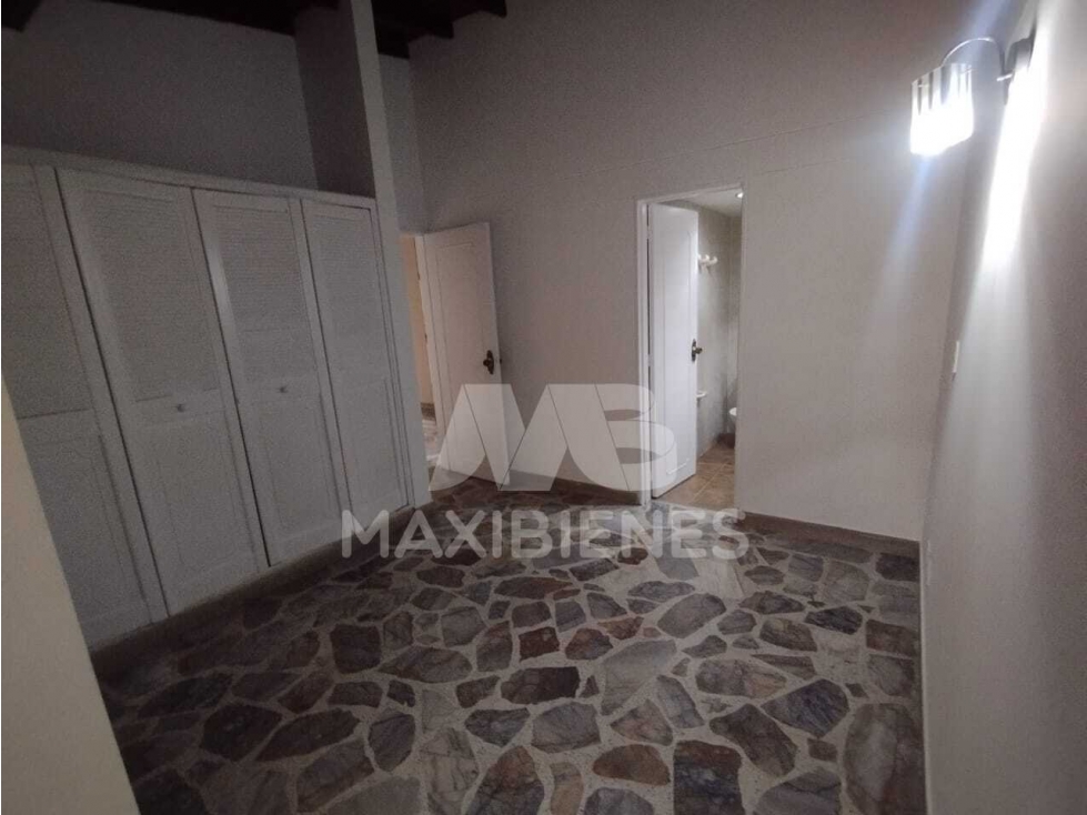 APARTAMENTO EN ARRIENDO SECTOR SIMON BOLIVAR — foto 4