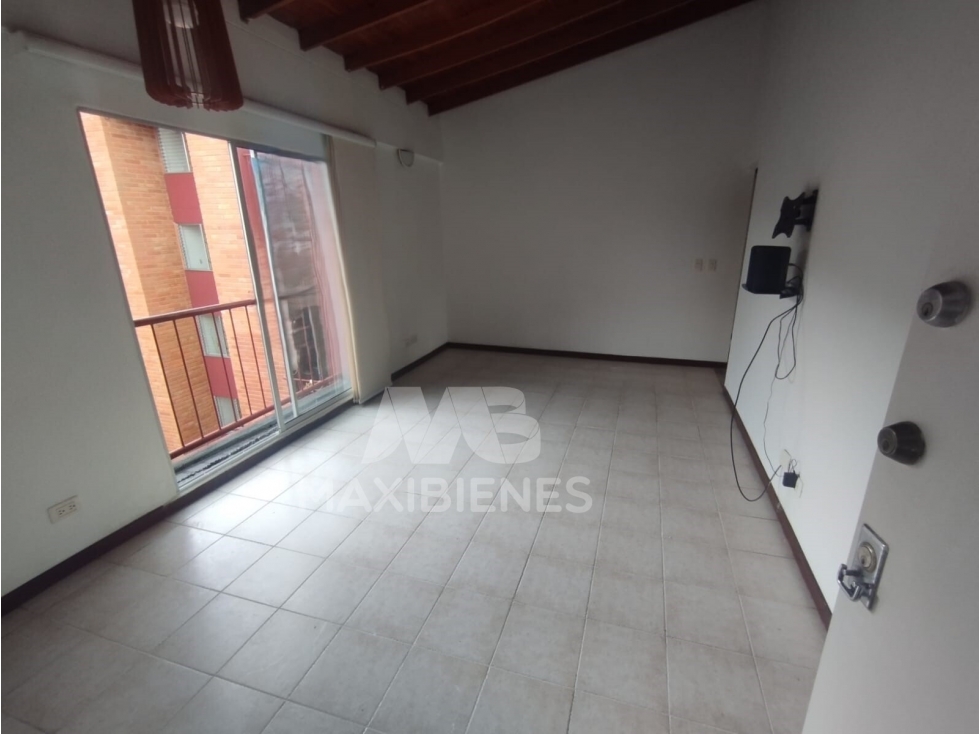 APARTAMENTO EN ARRIENDO SECTOR ALMERIA — foto 4