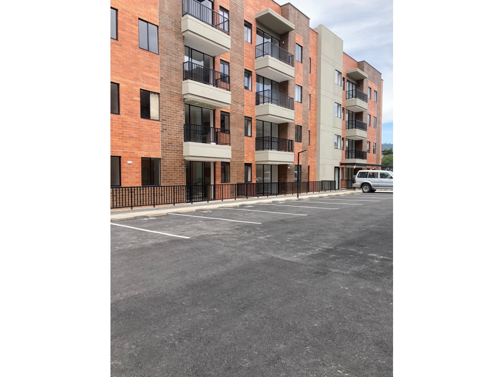 APARTAMENTO EN VENTA SECTOR LA CEJA — foto 4