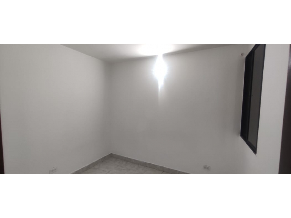 APARTAMENTO EN VENTA SECTOR SAN ANTONIO DE PRADO — foto 4