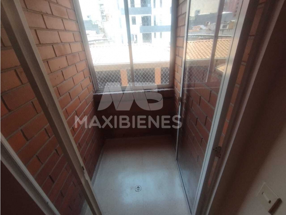 APARTAMENTO EN ARRIENDO SECTOR LAURELES — foto 4