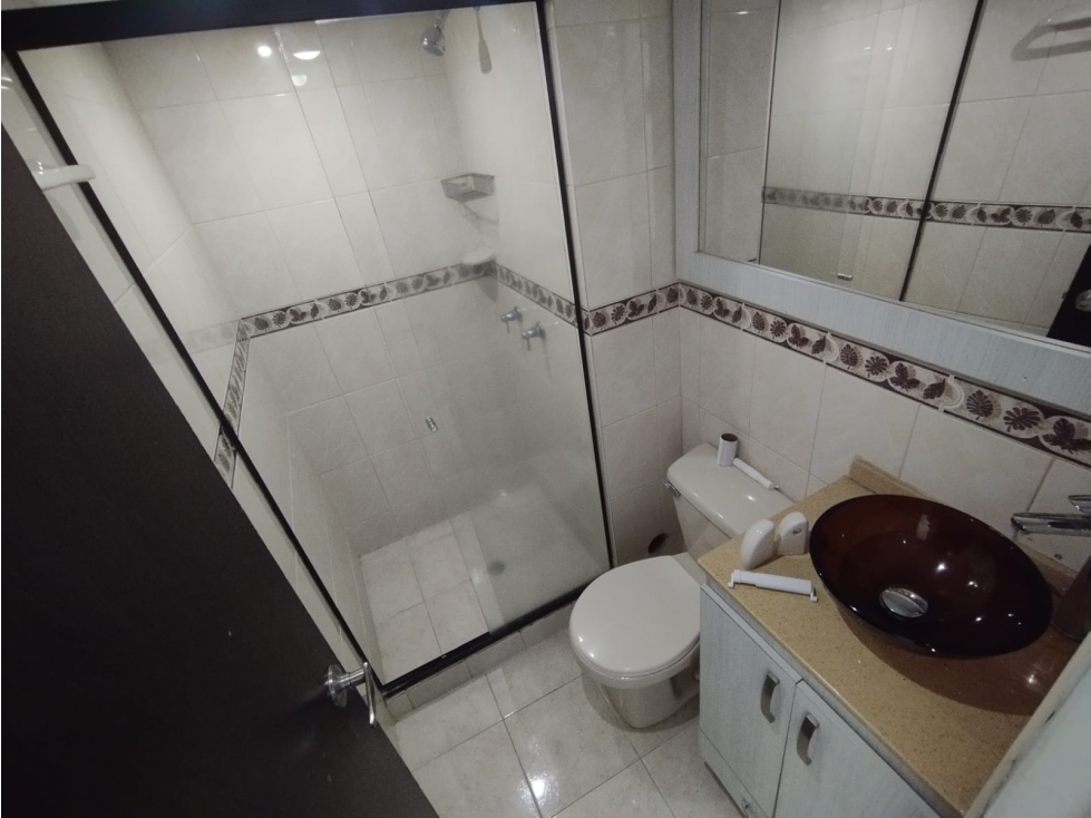 APARTAMENTO EN ARRIENDO SECTOR ALMERIA — foto 4