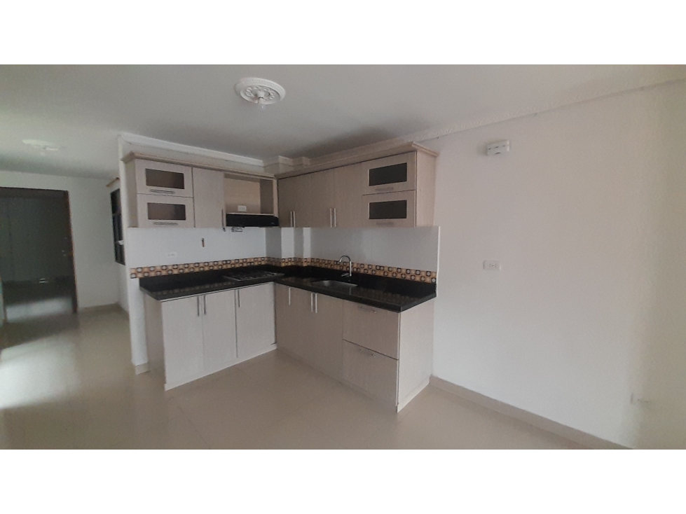 APARTAMENTO PARA ARRIENDO UBICADO EN BELLO — foto 2