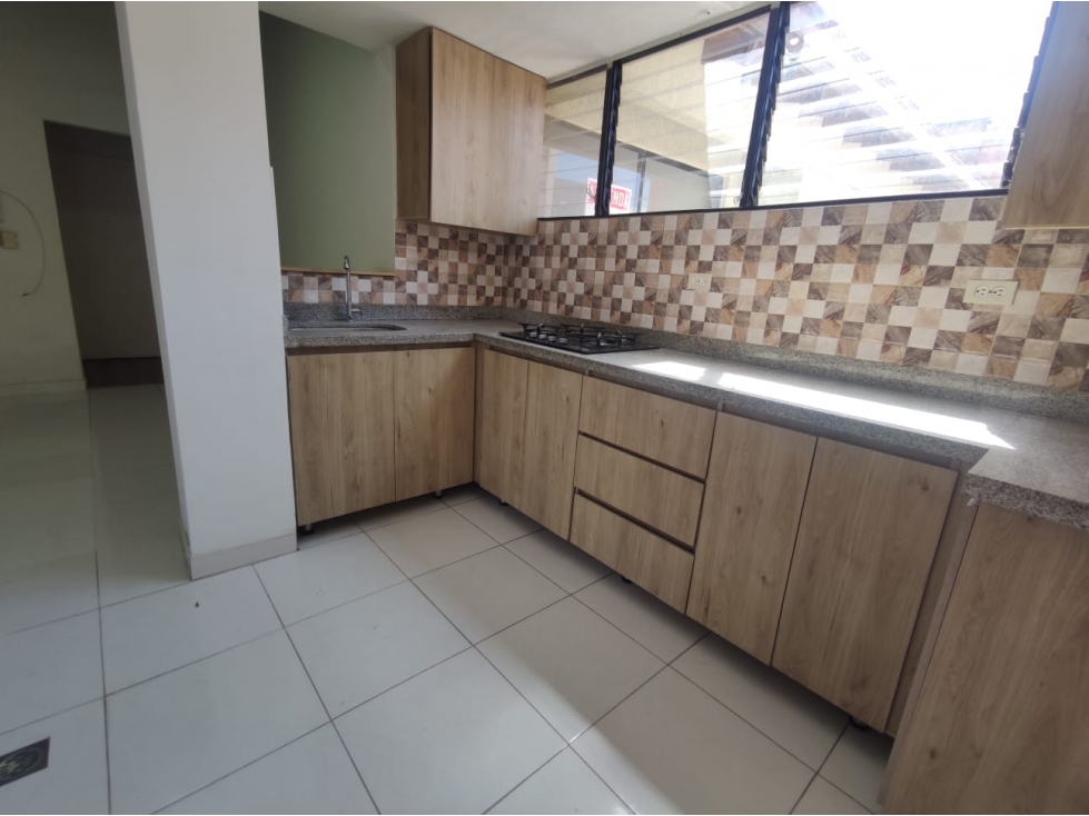 APARTAMENTO EN ARRIENDO SECTOR LAURELES — foto 4