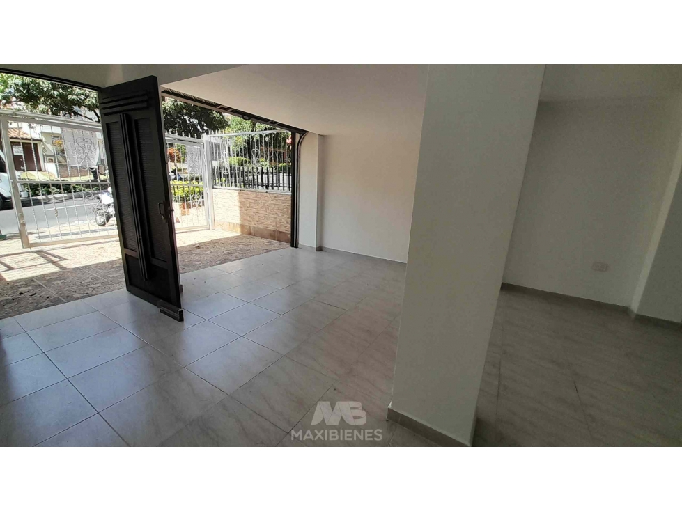LOCAL PARA ARRIENDO UBICADO EN BELLO - 4