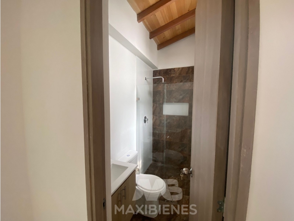 APARTAMENTO PARA ARRIENDO UBICADO EN UNIDAD RESIDENCIAL SKY PH, BELLO — foto 4