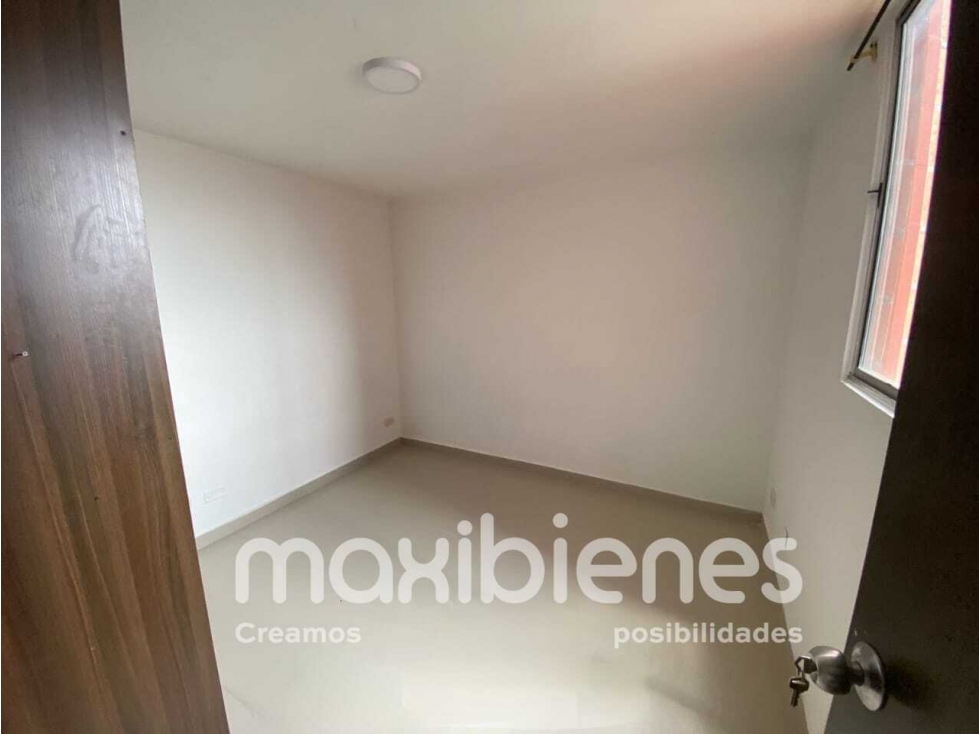 SE ARRIENDA APARTAMENTO EN EL MIRADOR BELLO. — foto 3