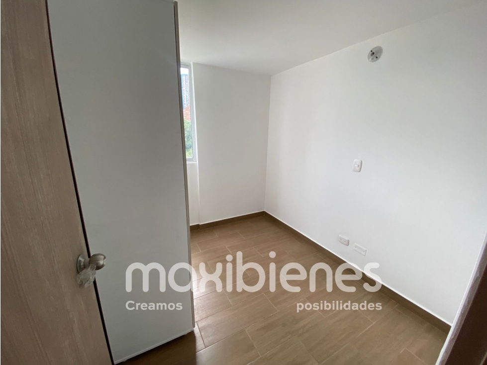 SE ARRIENDA APARTAMENTO EN SERRAMONTE BELLO. — foto 4