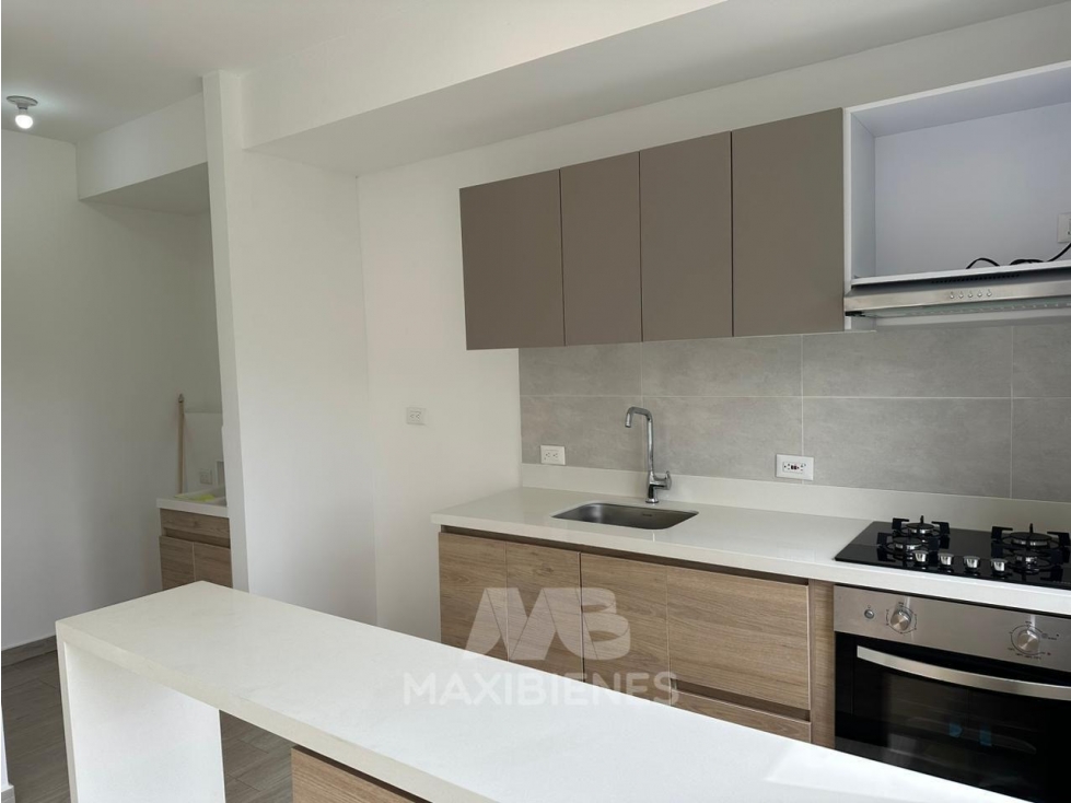 APARTAMENTO PARA ARRIENDO UBICADO EN BELLO — foto 4