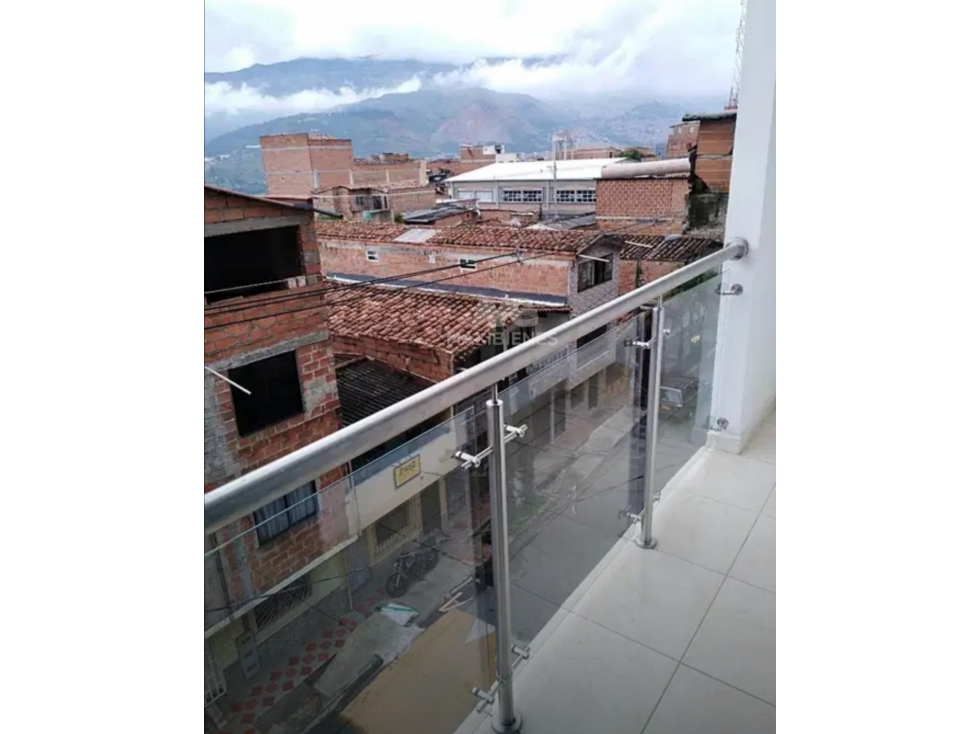 APARTAMENTO EN VENTA SECTOR BELLO NAZARETH — foto 5