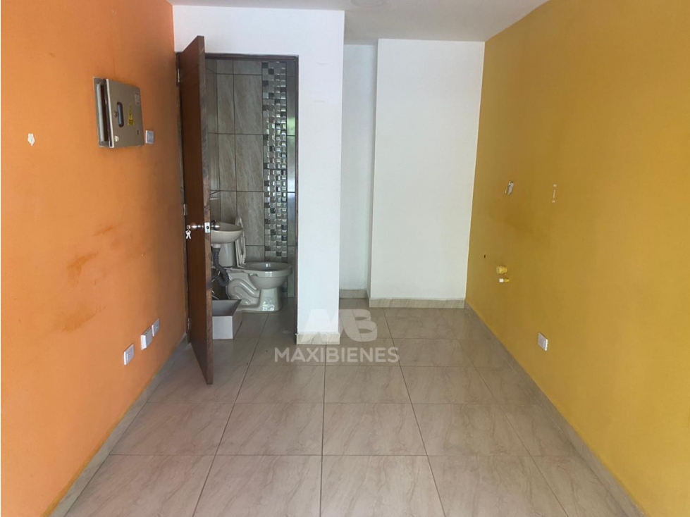 LOCAL PARA ARRIENDO UBICADO EN BELLO - 5