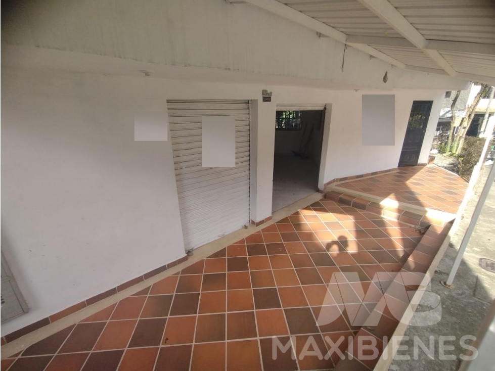 LOCAL PARA ARRIENDO UBICADO EN BELLO - 2