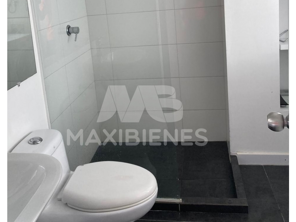 APARTAESTUDIO EN ARRIENDO SECTOR LAURELES, MEDELLIN — foto 5