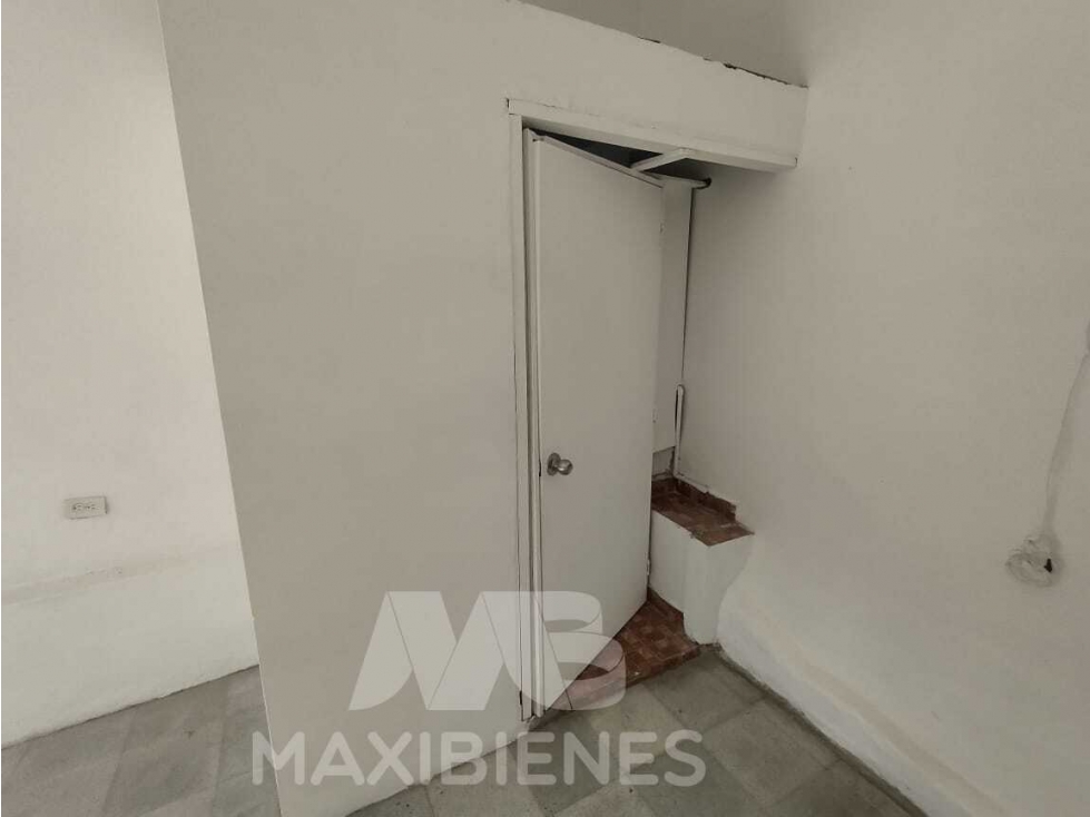 LOCAL PARA ARRIENDO UBICADO EN BELLO - 5