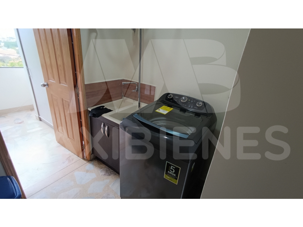 APARTAMENTO EN ARRIENDO EN EL SECTOR DE LOS ALCAZARES — foto 5
